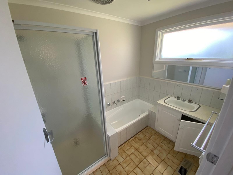 11 June Court, Keysborough VIC 3173