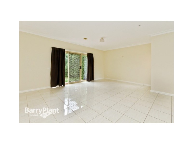 16a Somerset Drive, Dandenong North VIC 3175