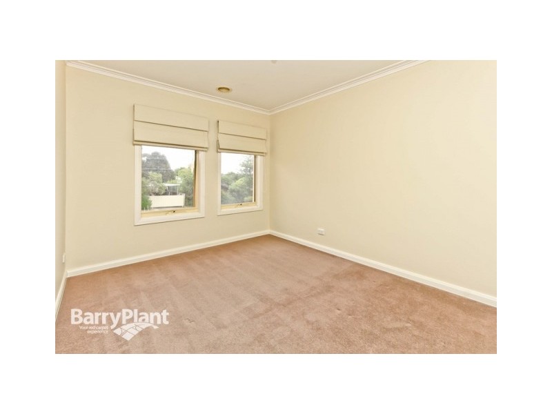 16a Somerset Drive, Dandenong North VIC 3175