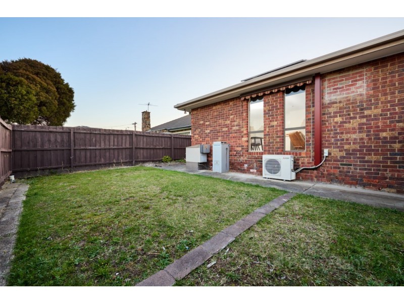 1/64 Buckley Street, Noble Park VIC 3174
