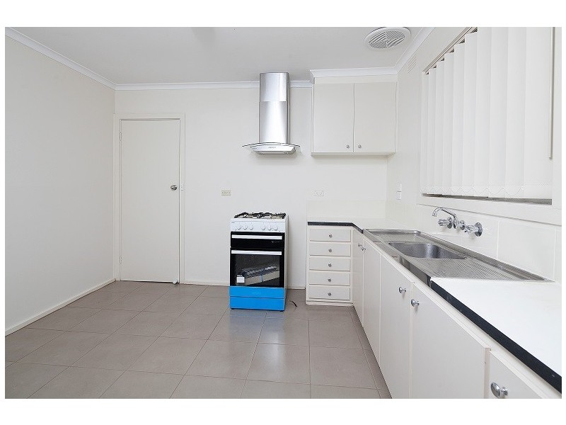 2/4 Maxine Court, Noble Park VIC 3174