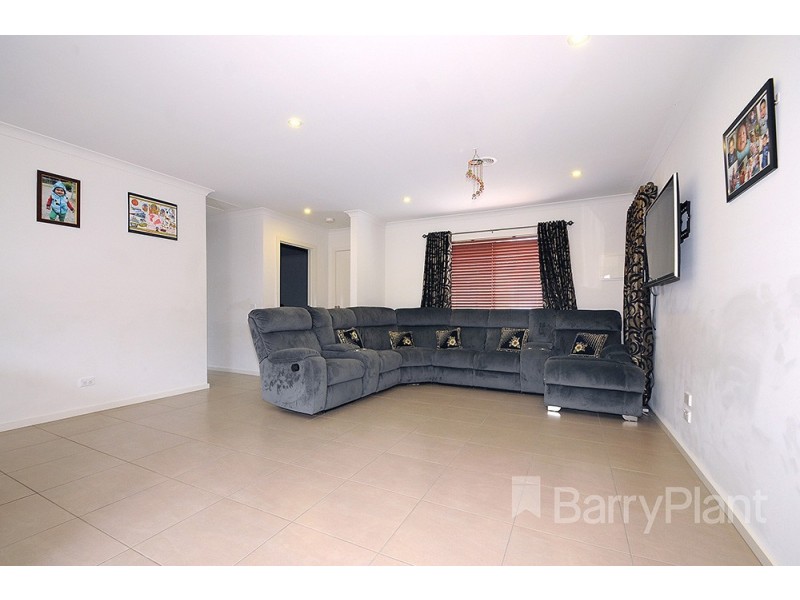 24/43-47 Doveton Avenue, Eumemmerring VIC 3177