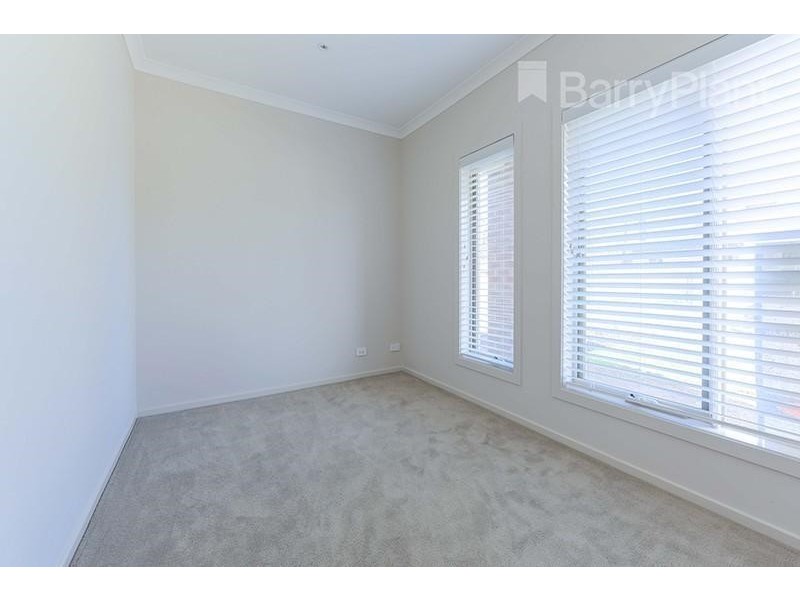 9 Grosvenor Street, Keysborough VIC 3173