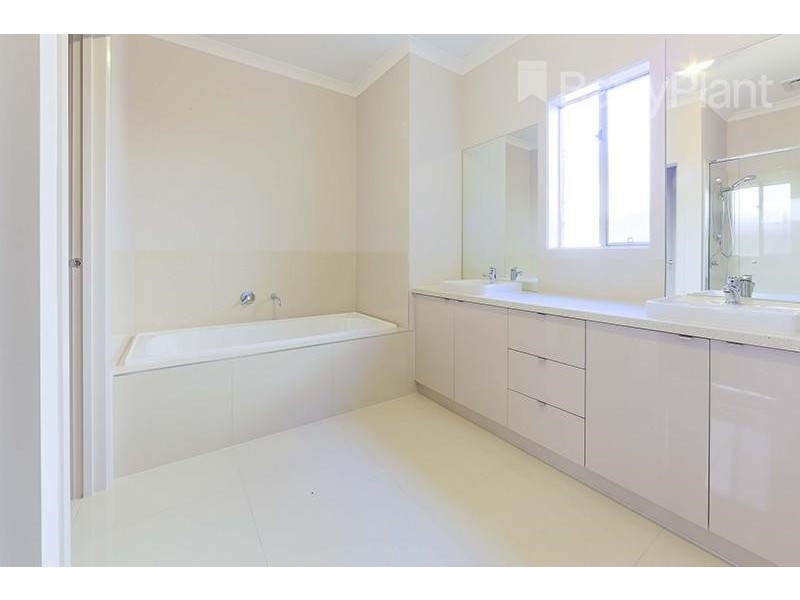 9 Grosvenor Street, Keysborough VIC 3173