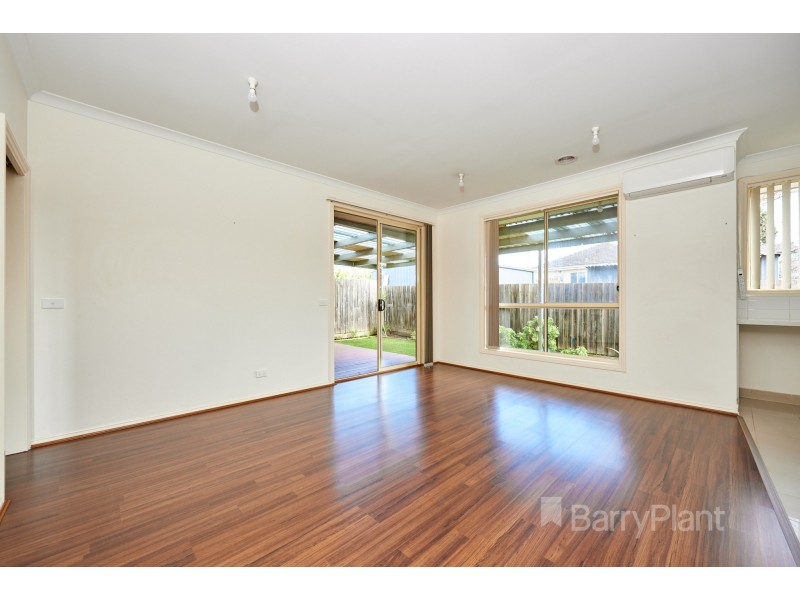 2/8 Scullin Street, Dandenong North VIC 3175