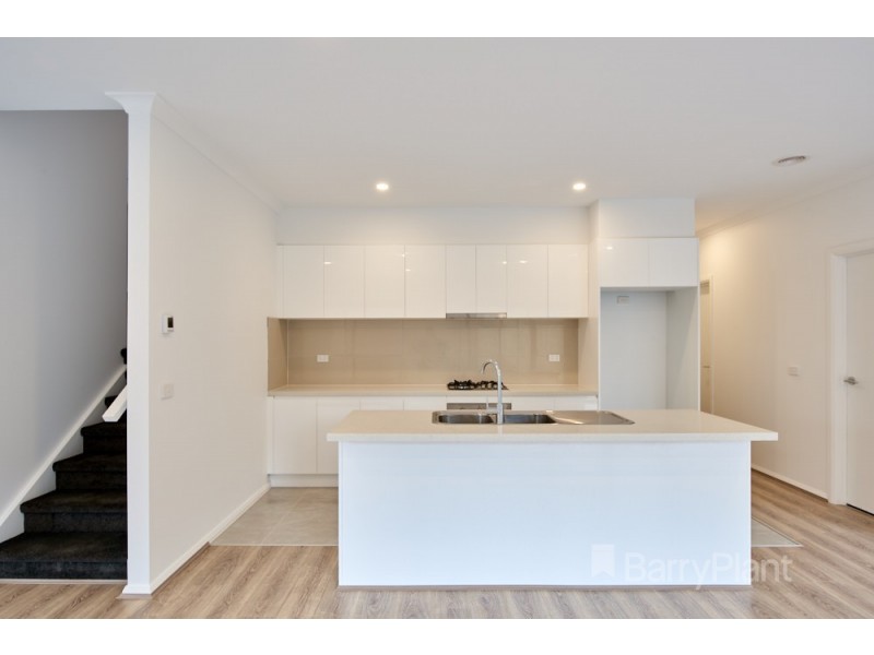 4/4-6 Burrows Avenue, Dandenong VIC 3175