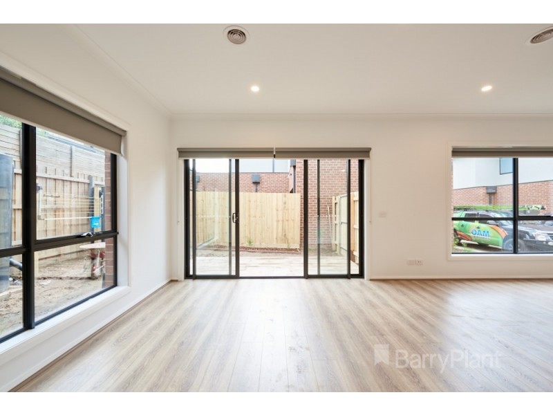 4/4-6 Burrows Avenue, Dandenong VIC 3175