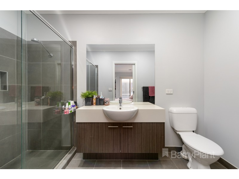22 Wilkiea Crescent, Cranbourne North VIC 3977
