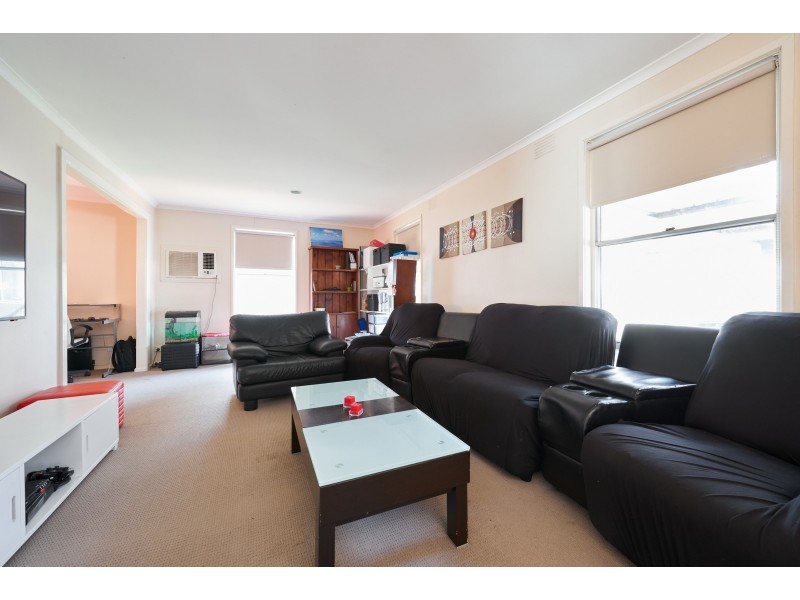 21 Blackmore Street, Dandenong North VIC 3175