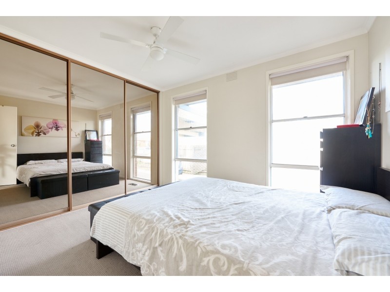 21 Blackmore Street, Dandenong North VIC 3175