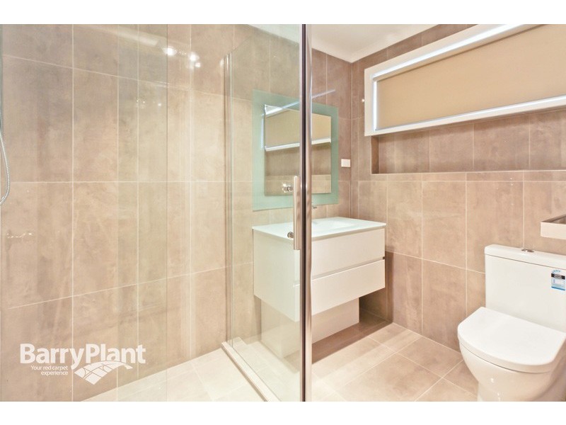 1/5 Ellt Cres, Noble Park VIC 3174