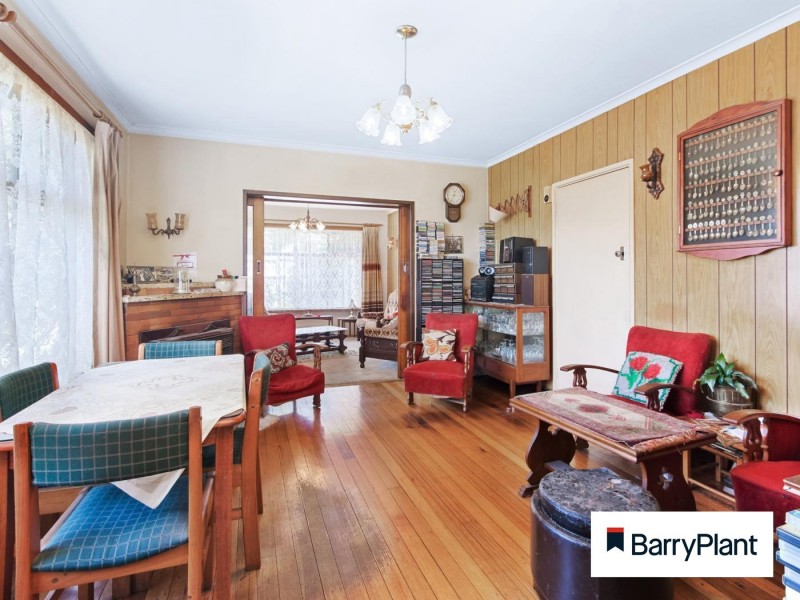 27 Camellia Avenue, Noble Park North VIC 3174