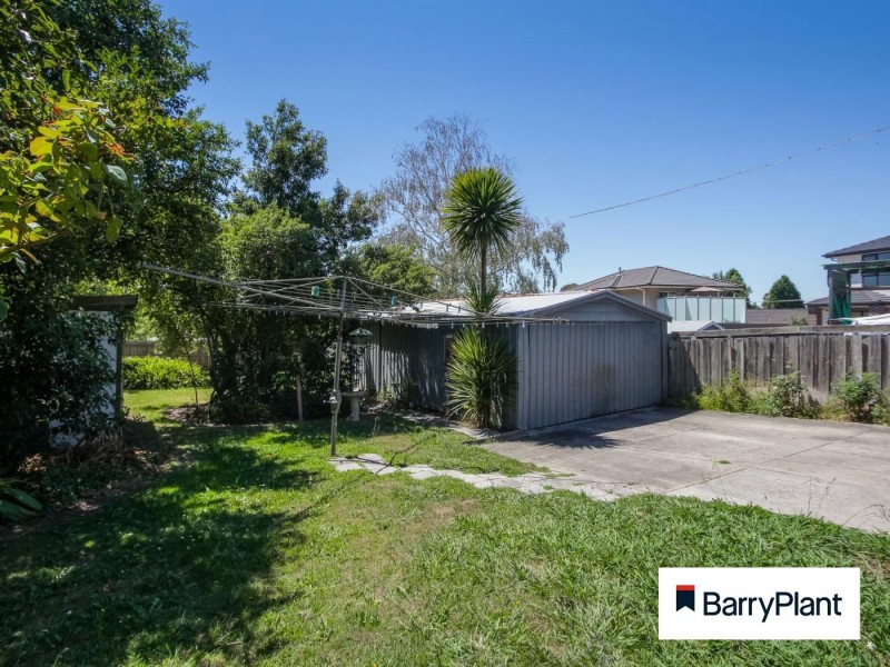 27 Camellia Avenue, Noble Park North VIC 3174