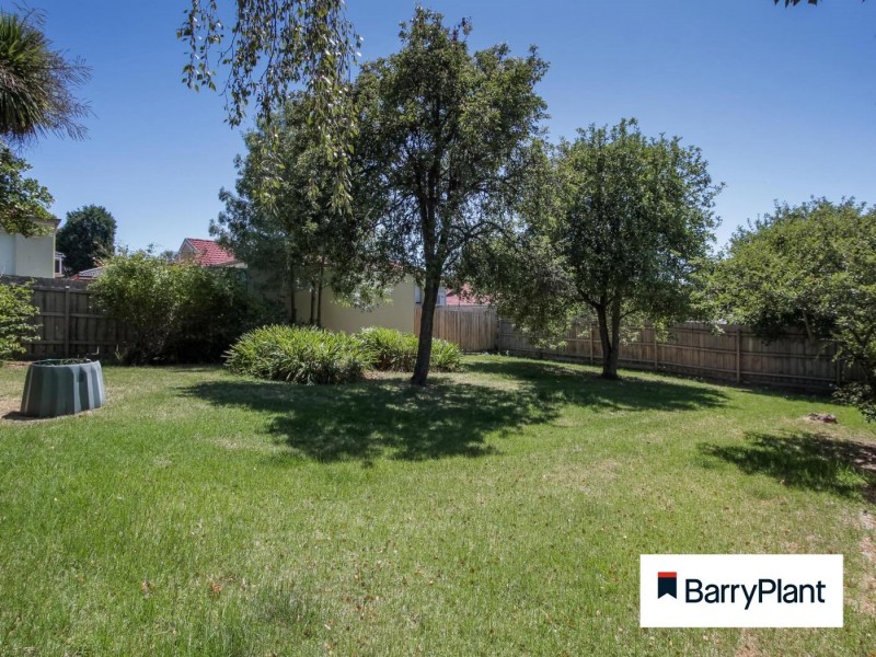 27 Camellia Avenue, Noble Park North VIC 3174