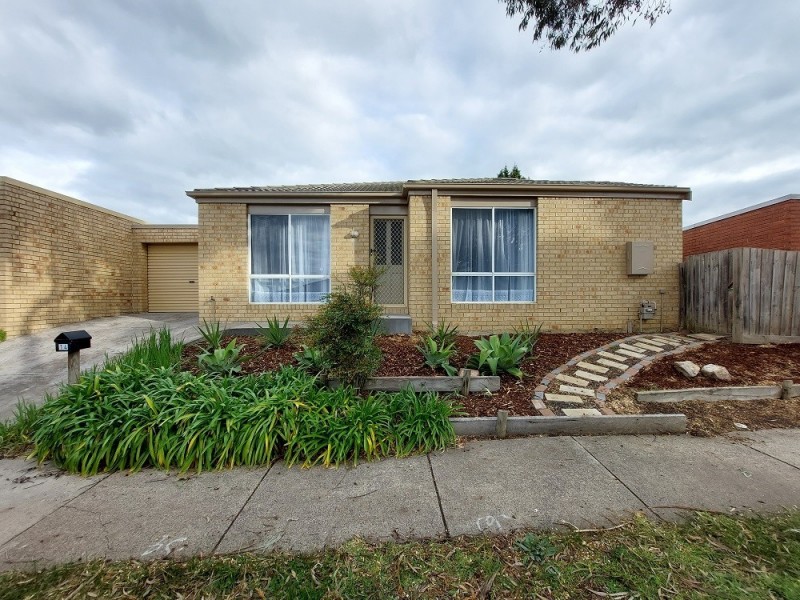 14 Ralph Crescent, Hampton Park VIC 3976