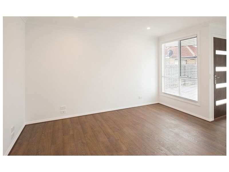 2/24 Jeffers street, Noble Park VIC 3174