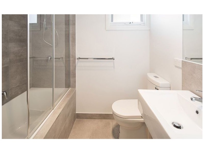 2/24 Jeffers street, Noble Park VIC 3174