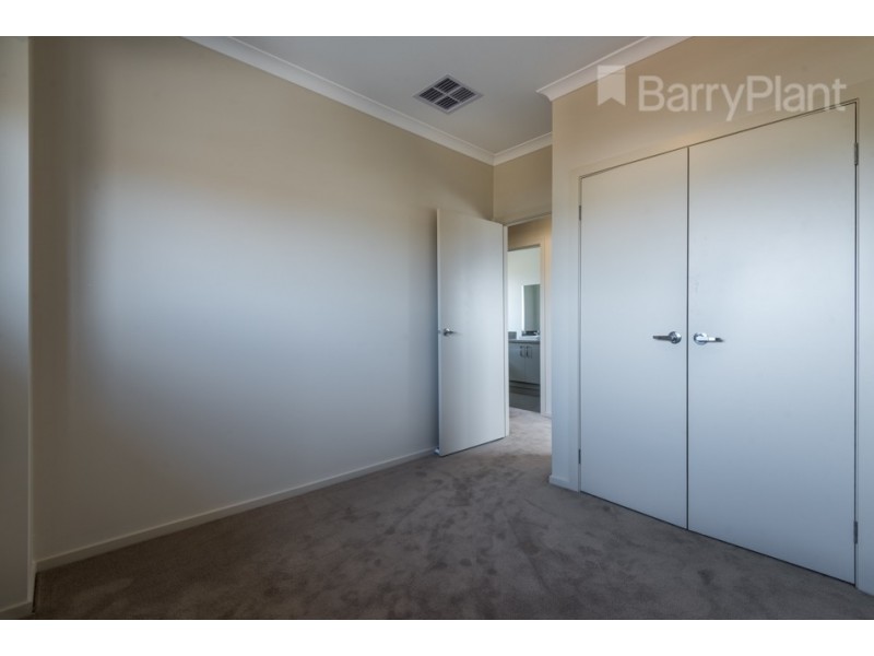 48 Chi Avenue, Keysborough VIC 3173