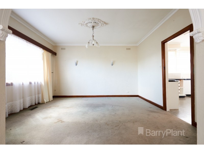 2 Poet Road, Bentleigh East VIC 3165