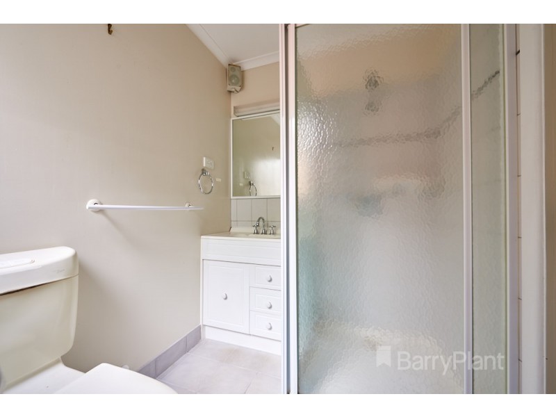 2 Poet Road, Bentleigh East VIC 3165