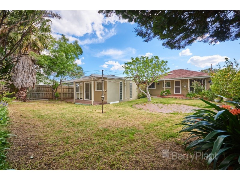 2 Poet Road, Bentleigh East VIC 3165