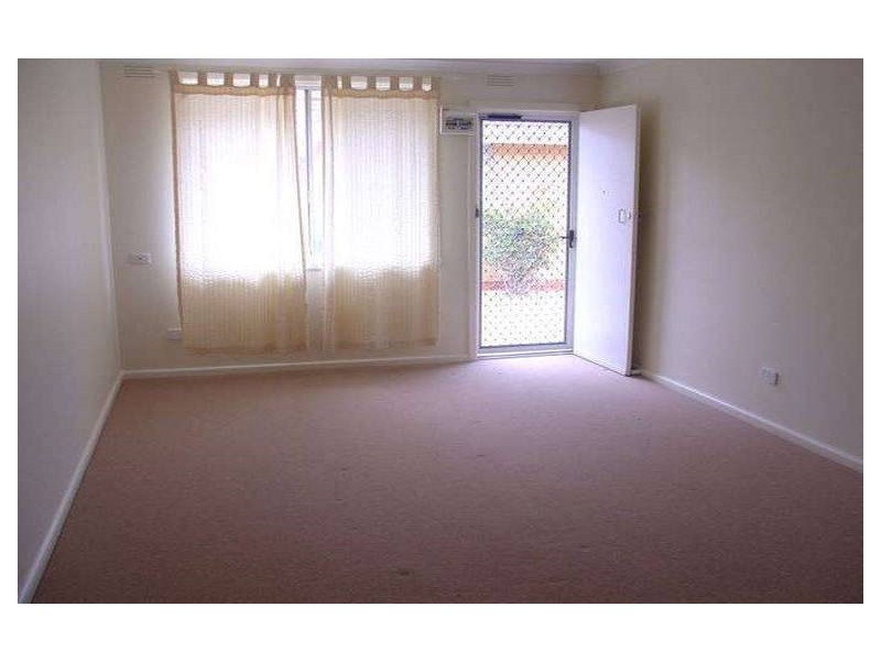 2/31 Larbert Road, Noble Park VIC 3174