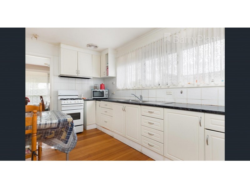 1 Wooltana Road, Keysborough VIC 3173
