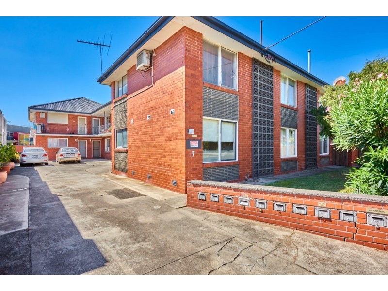 6/7 Leonard Ave, Noble Park VIC 3174