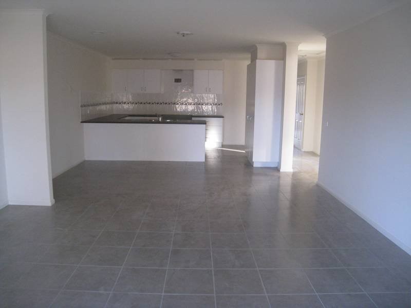 27 Mons Parade, Noble Park VIC 3174