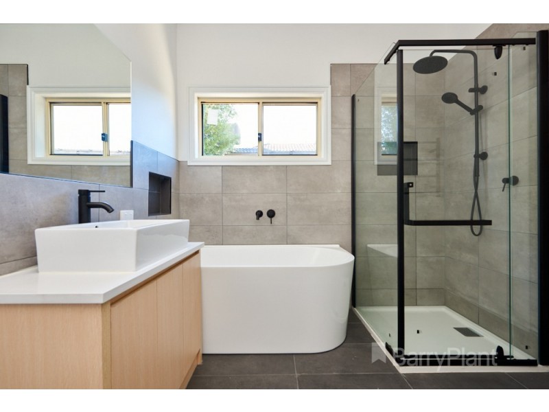 24 Liege Avenue, Noble Park VIC 3174