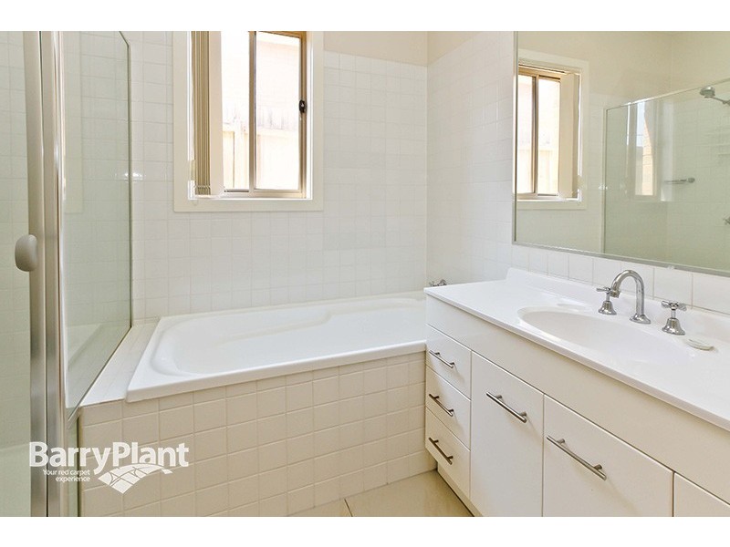 24/21-23 Kelvinside Road, Noble Park VIC 3174