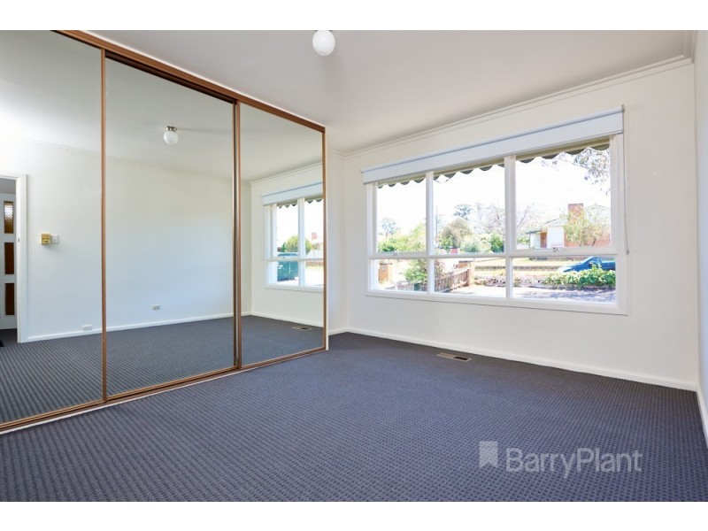 30 Dangerfield Drive, Springvale South VIC 3172