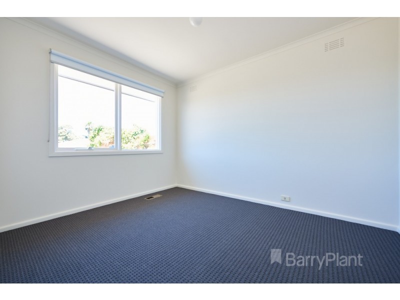 30 Dangerfield Drive, Springvale South VIC 3172