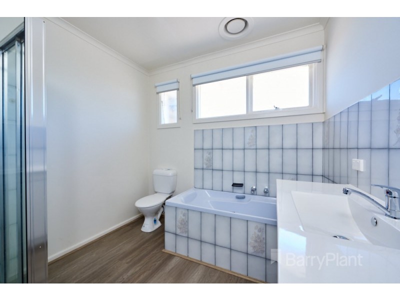 30 Dangerfield Drive, Springvale South VIC 3172