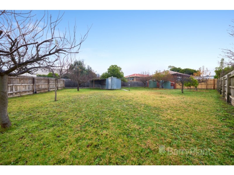2 Clay Court, Noble Park North VIC 3174