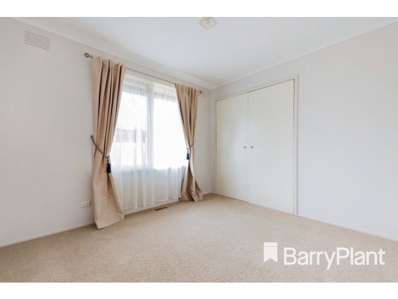 74 Liverpool Drive, Keysborough VIC 3173