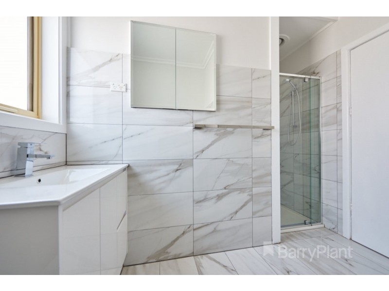 14 Hillcrest Grove, Springvale VIC 3171