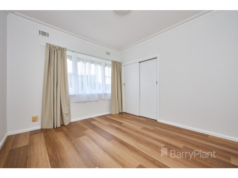 14 Hillcrest Grove, Springvale VIC 3171