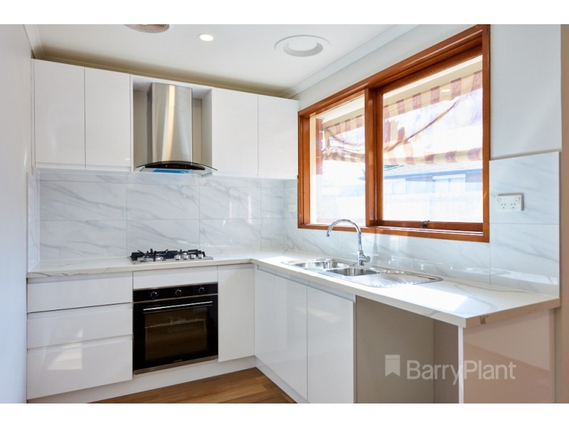 9 Mauchlin Court, Noble Park North VIC 3174