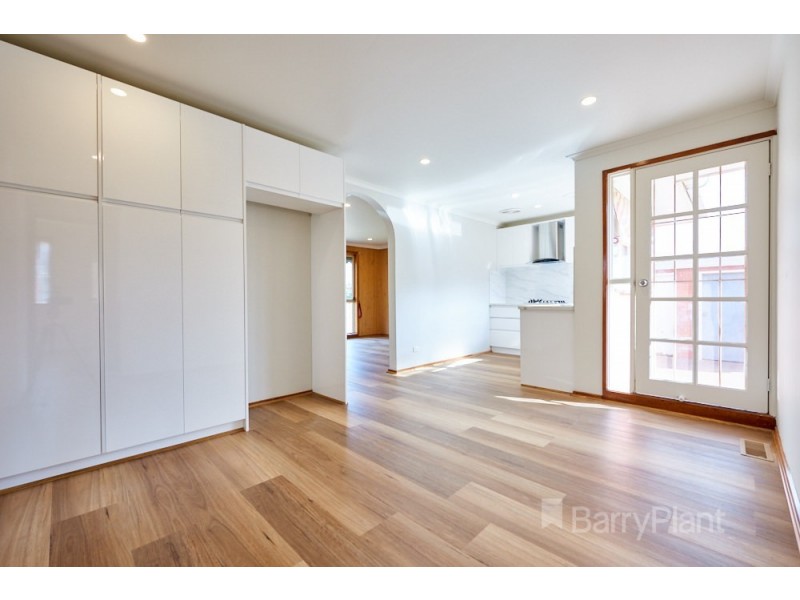 9 Mauchlin Court, Noble Park North VIC 3174