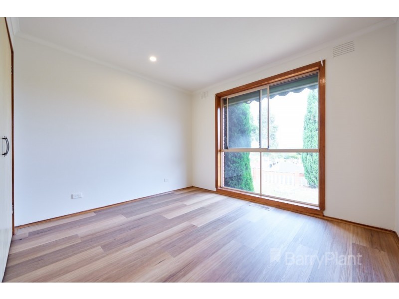 9 Mauchlin Court, Noble Park North VIC 3174