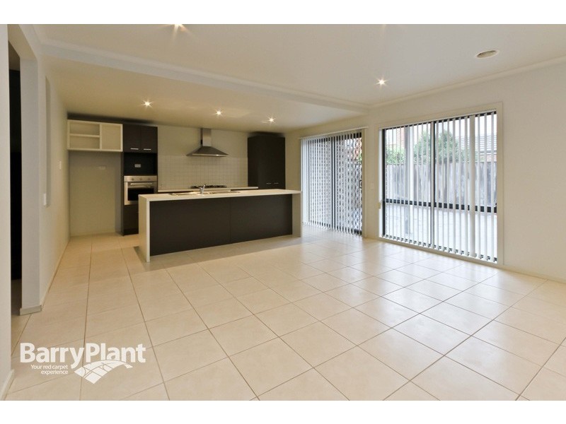 13 Ivory Cres, Springvale South VIC 3172