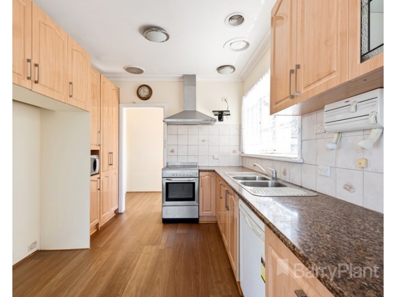 17 Taranto Drive, Noble Park VIC 3174