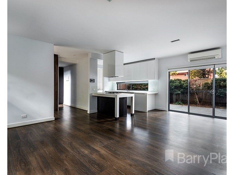 2/7 Heath Avenue, Oakleigh VIC 3166