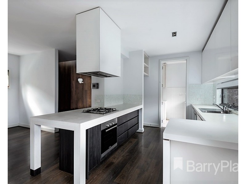 2/7 Heath Avenue, Oakleigh VIC 3166