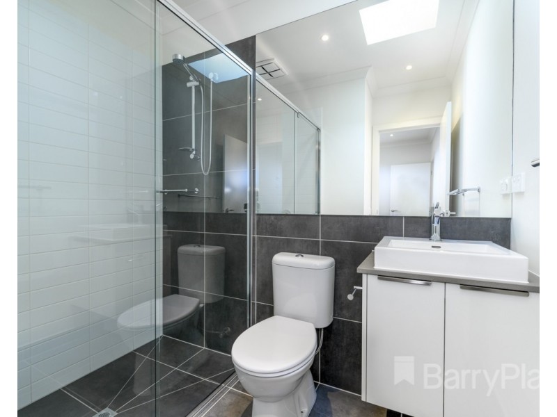 7 Floss Court, Keysborough VIC 3173