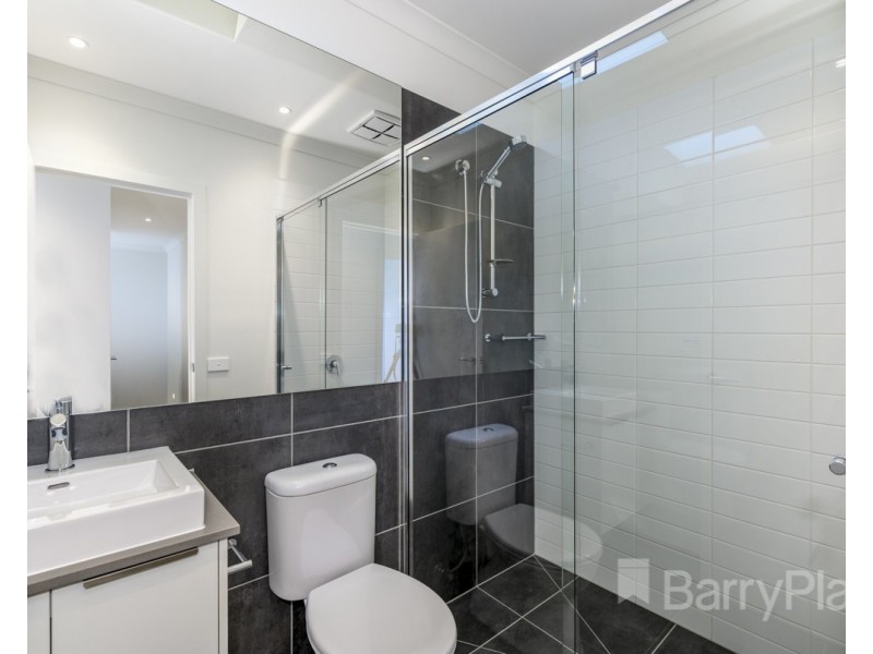 7 Floss Court, Keysborough VIC 3173