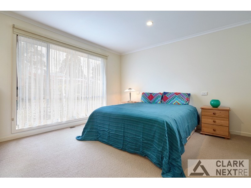 9 Wallace Crescent, Drouin VIC 3818