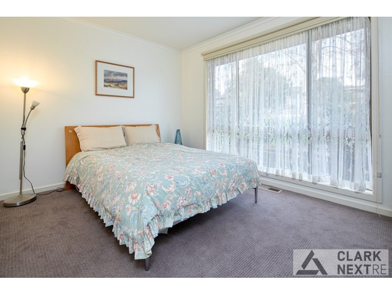 9 Wallace Crescent, Drouin VIC 3818