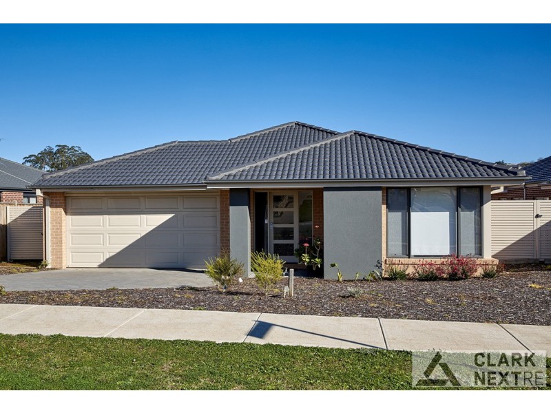 39 Empire Avenue, Drouin VIC 3818